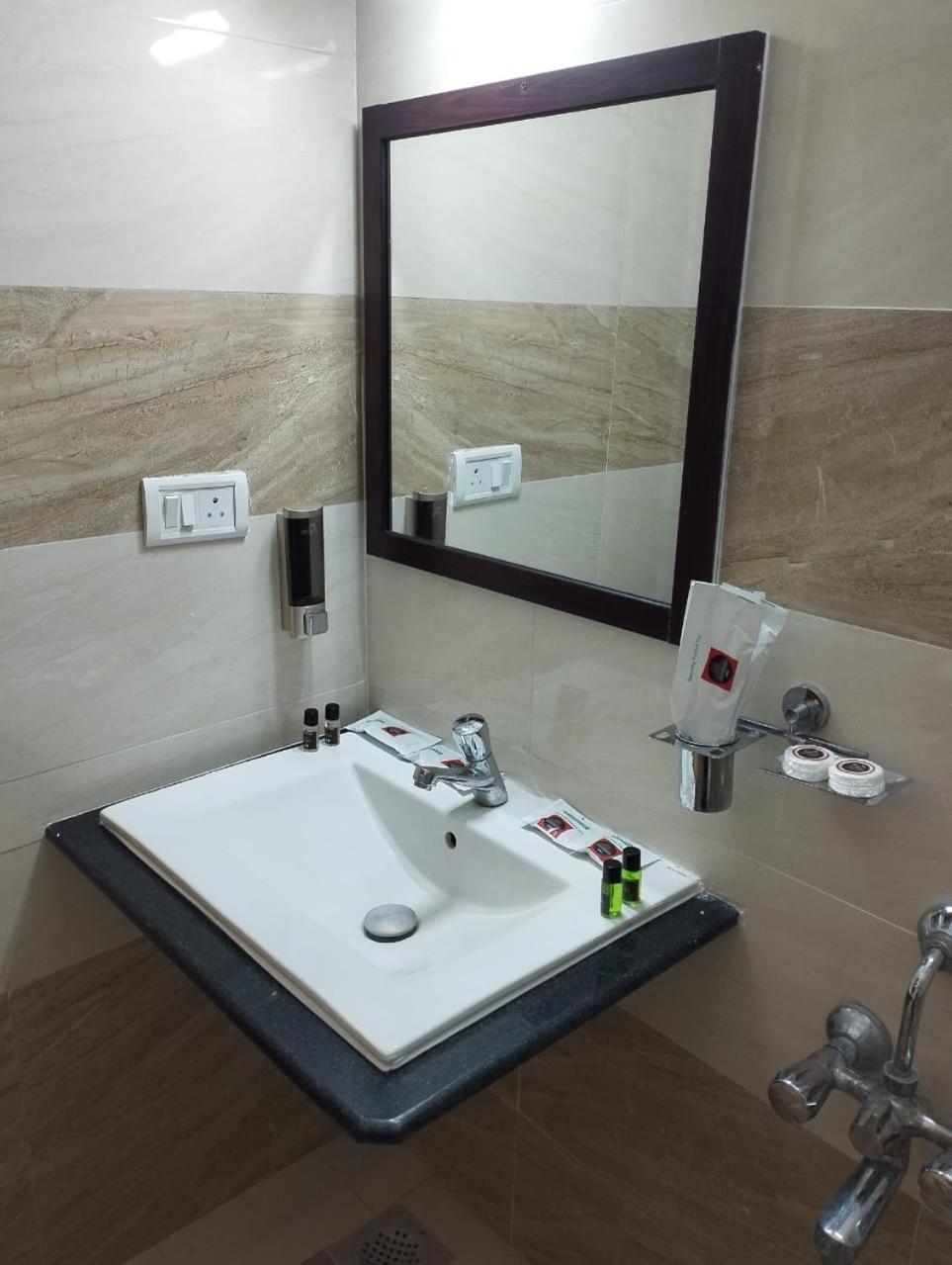 Annai Residency Ξενοδοχείο Vellore Εξωτερικό φωτογραφία